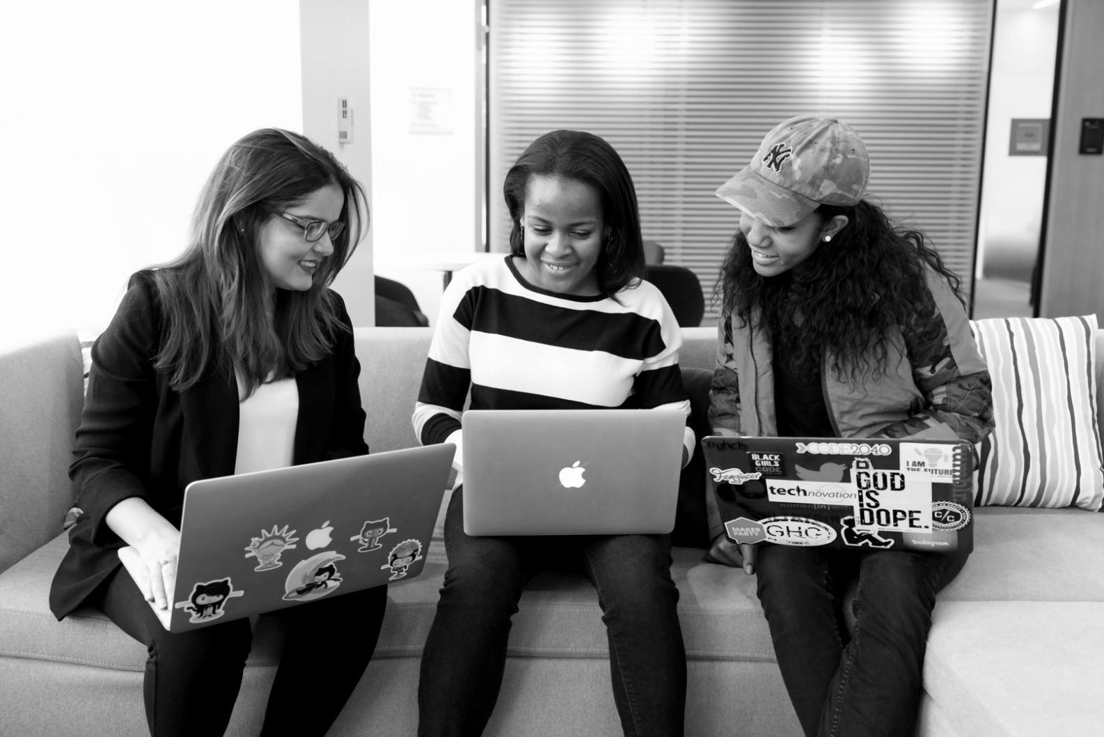 Interface de evento sazonal de Halloween com mecânicas de coleta